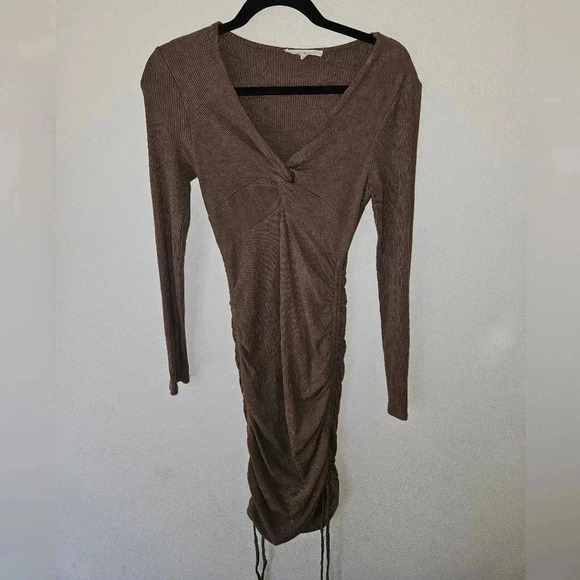 Mable midi dress - Picture 2 of 5